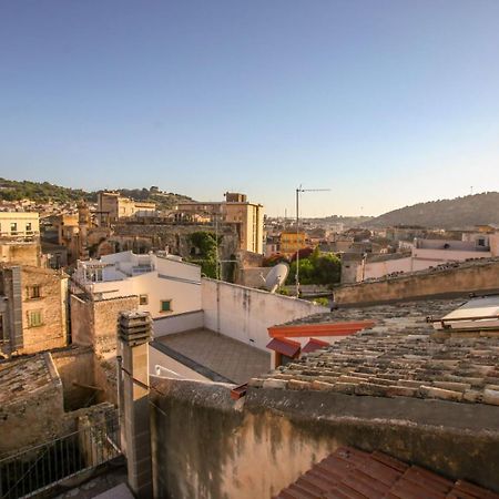 La Terrazza Di Viola Apartman Scicli Kültér fotó