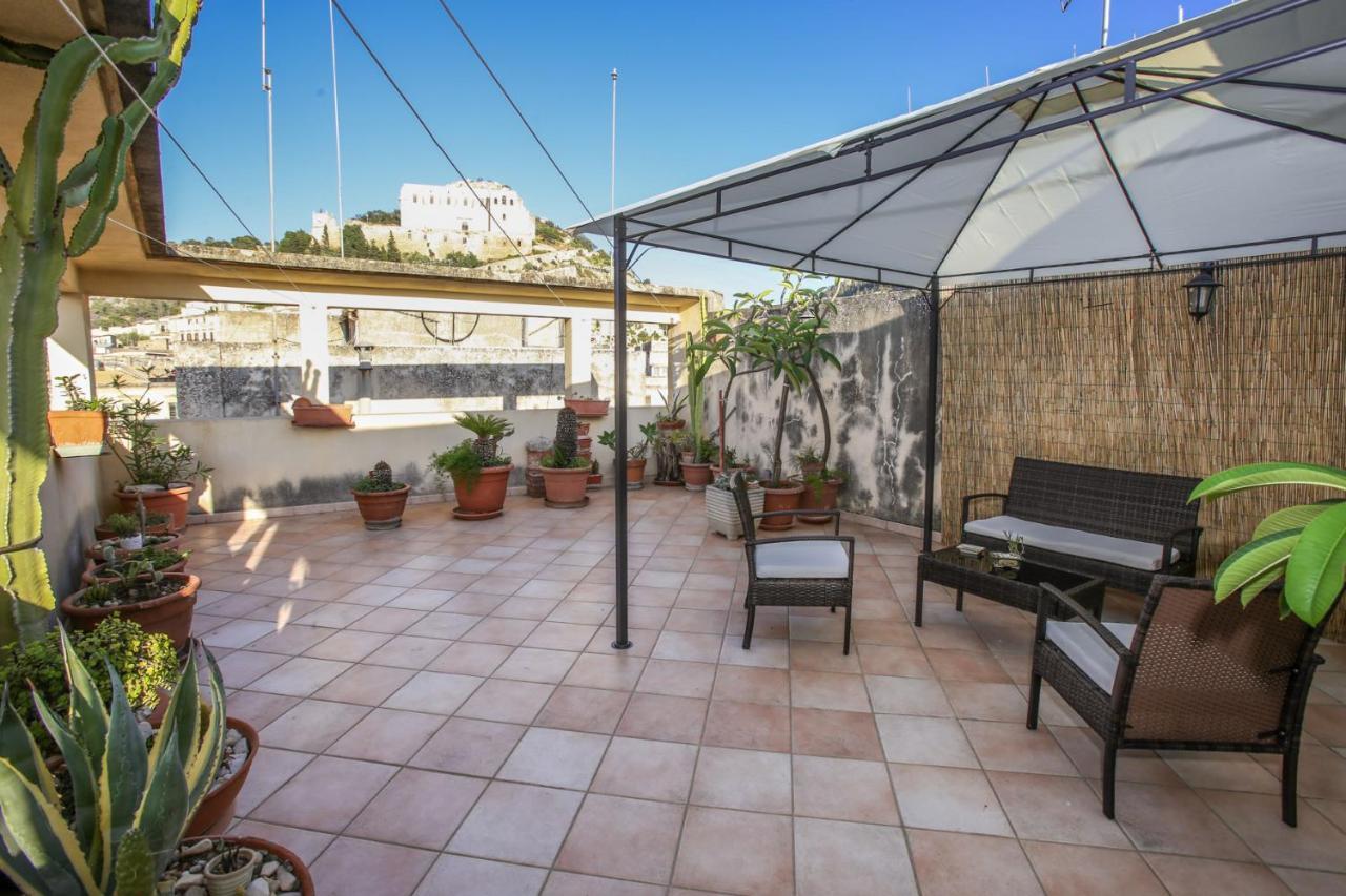La Terrazza Di Viola Apartman Scicli Kültér fotó